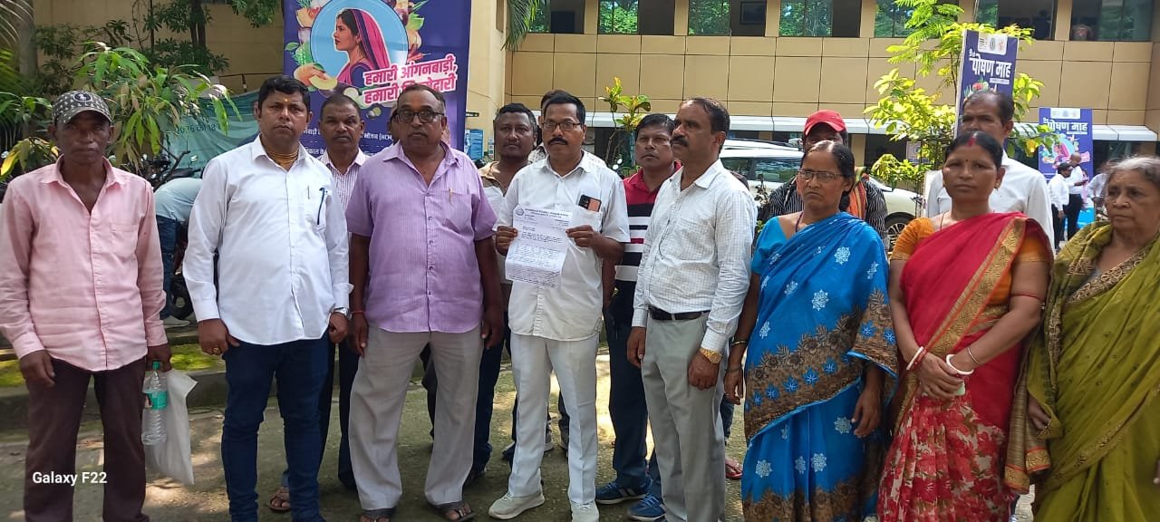 टाटा विस्थापित 18 मौजा के मूल रैयतों का सर्वे कब? डीसी को ज्ञापन, सरकार को प्रस्ताव भेजने की मांग