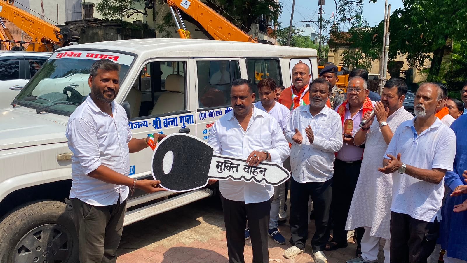 सोनारी में शुरू हुई निःशुल्क शव वाहन सेवा, जरूरतमंद परिवारों को मिलेगी मदद