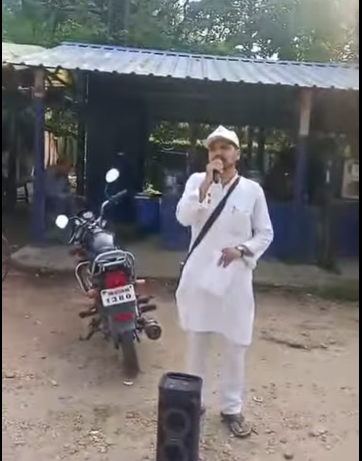 मुसाबनी में स्वास्थ्य के लिए गांधीवादी बिगुल, खटिया पर अस्पताल जाती गर्भवती ने बढ़ाया दर्द